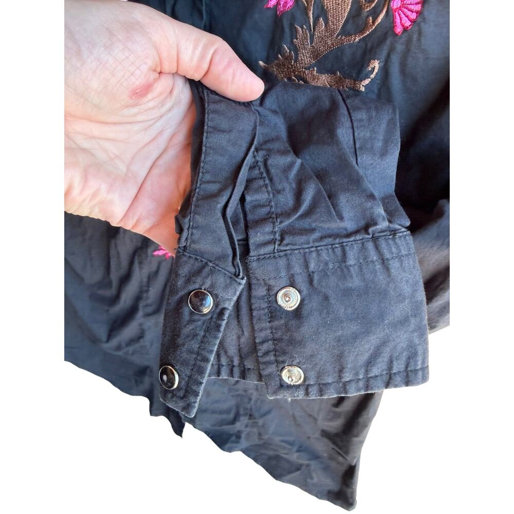 Sherry Cervi Women’s Western Floral Embroidered Button-Up Shirt Black Rodeo S - Picture 7 of 14